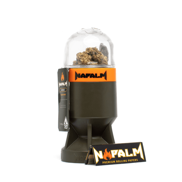 A photograph of Napalm Flower Bomb 7g Moloto Z Juice